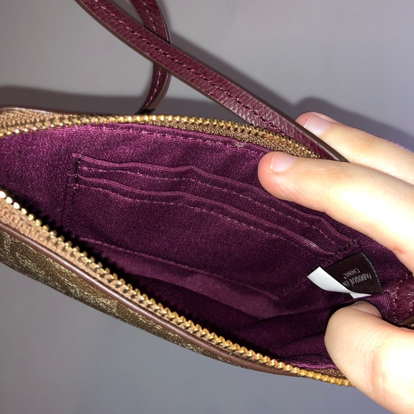 COACH BROWN AND GOLD WRISTLET WALLET - Picture 6 of 6